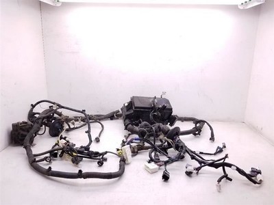 10 11 LEXUS GX460 ENGINE WIRE HARNESS WITH FUSE BOX