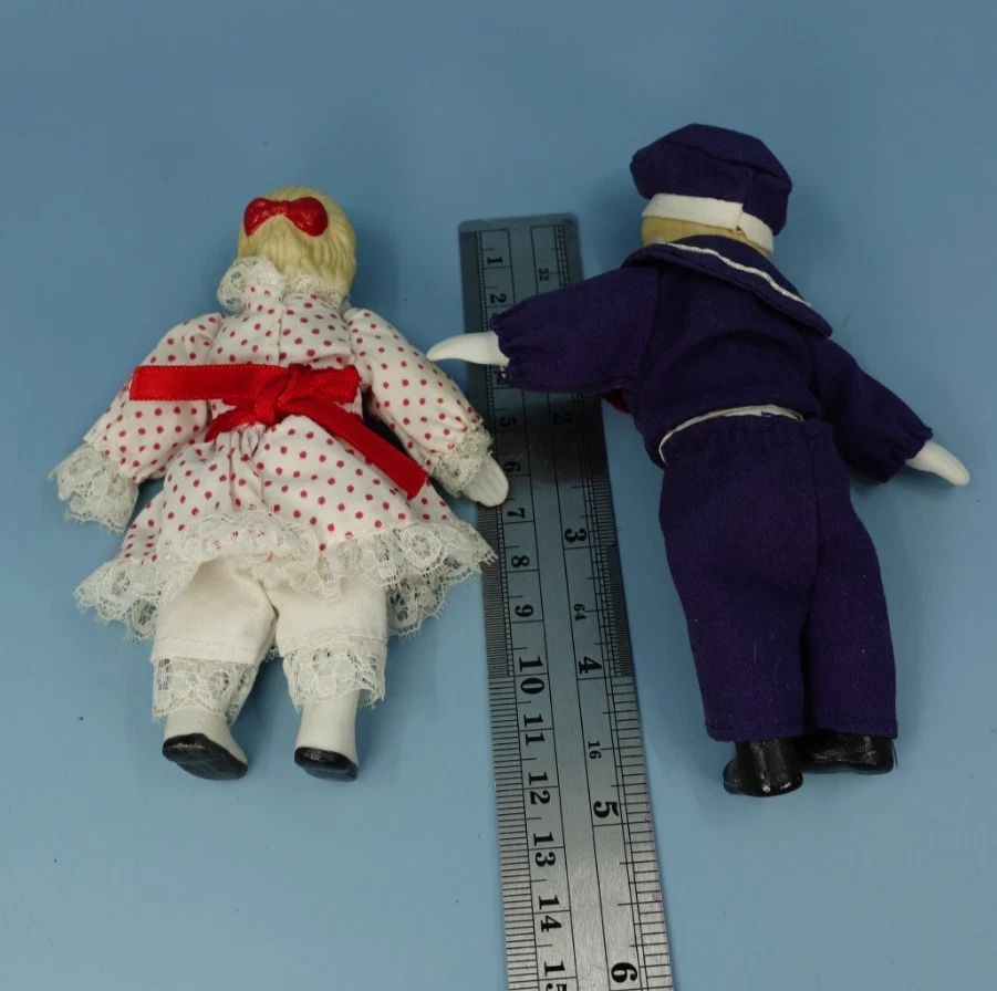 Russ Berrie 娃娃陶瓷 2 件套娃娃,4 英寸 - 5 英寸高男孩和女孩 — 第 3/4 张图片