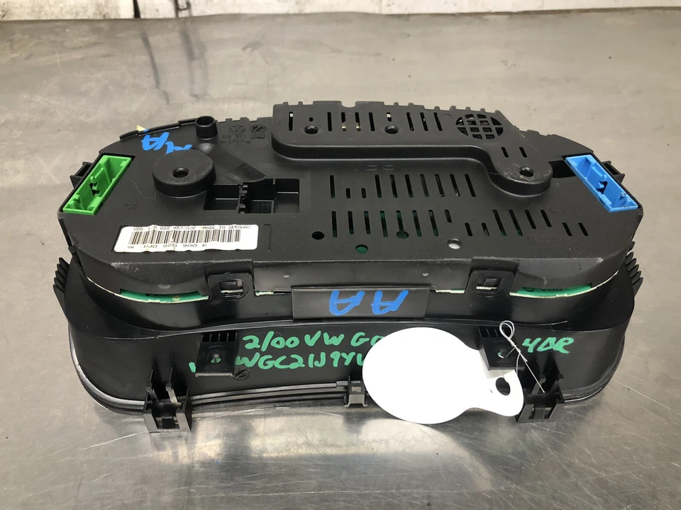 Volkswagen Jetta Golf 2000 A/T instrumento velocímetro cuadro medidor Foto 2 de 4