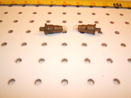 Mercedes Ponton W180,120,121 180/190/ 220S/SE instrument Cluster bulb 2 Holders - Picture 4 of 12