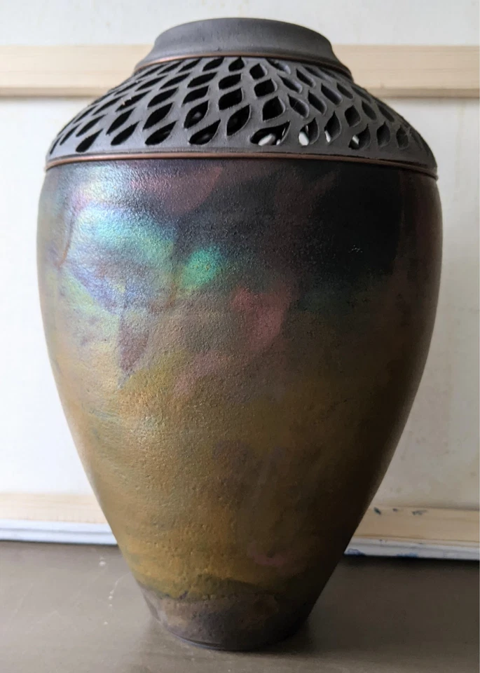 Jarrón japonés de porcelana y metal Raku Ware de mediados de siglo Foto 2 de 4