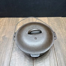 Vintage MACDONALD number 8 Dutch Over Cast Iron 