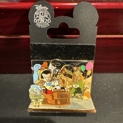 Pinocchio Jiminy Cricket Grand Rascal 3D panoramic Disney Limited Edition Pin