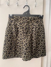 Zara Shorts Women Small Green Leopards Print High Waist Side Pockets