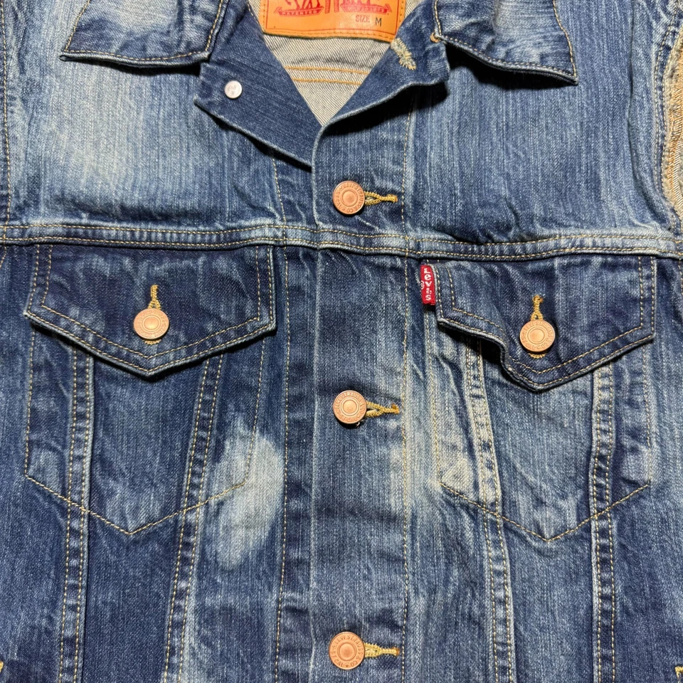Levis Type lll Dark Wash Faded Blue Denim Trucker Vest Men's Medium - Image 2 of 4