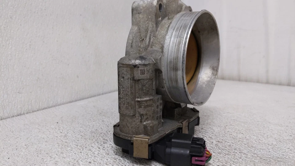 Cadillac Dts 2006-2011 carrocería del acelerador JV469 Foto 4 de 4