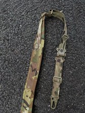 Eslinga Ferro Slingster bronceada con herrajes (camuflaje MC)