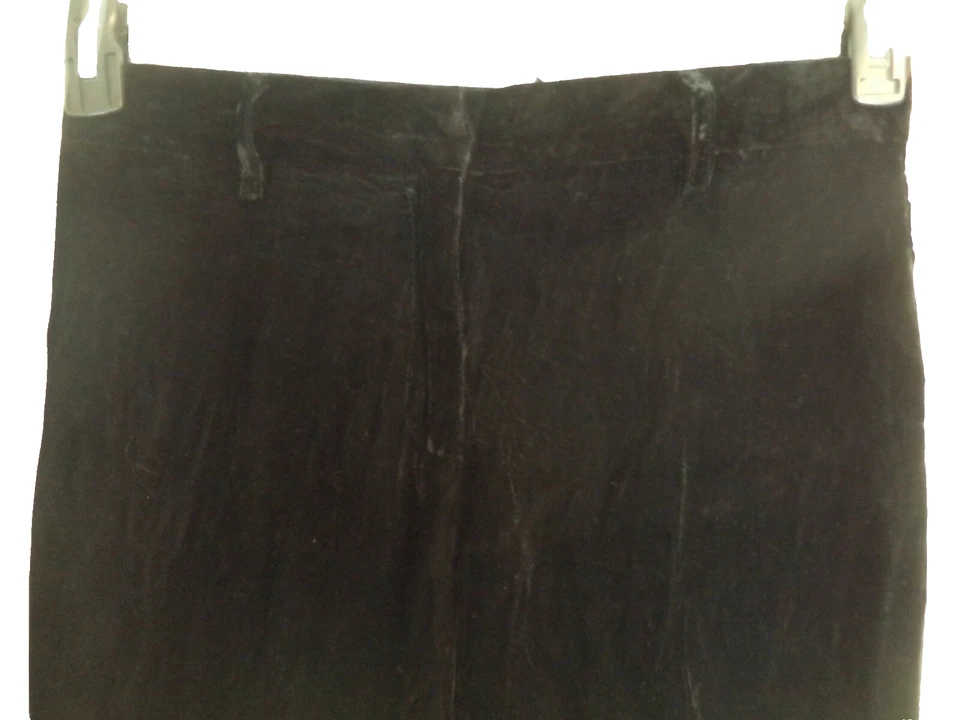 Pantalones informales de gamuza paralela negros para mujer. Talla 8. 82% rayón/18% viscosa.  Foto 3 de 4