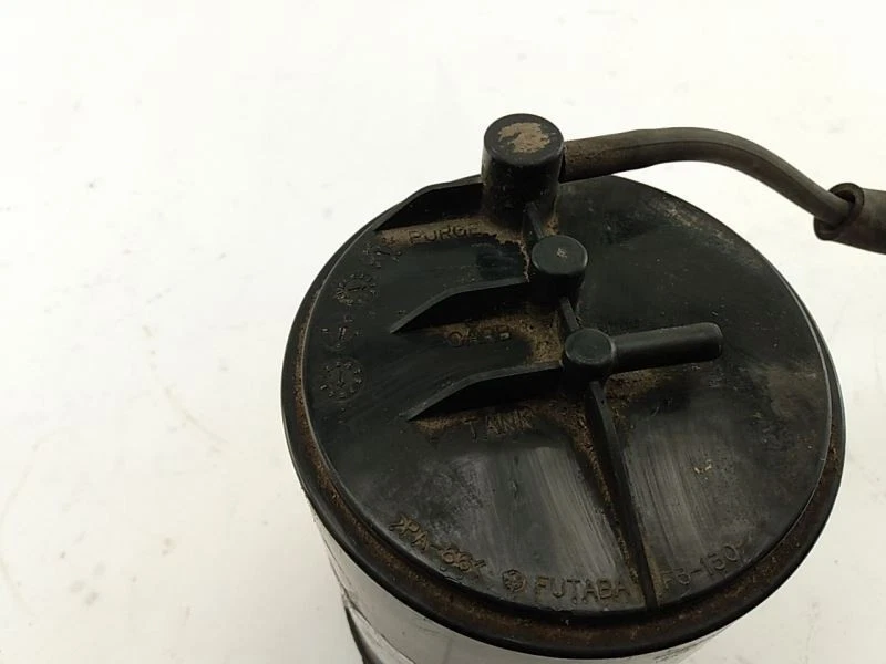 Dodge Stealth 1993 bote de carbón recuperación de vapor de combustible Foto 2 de 4