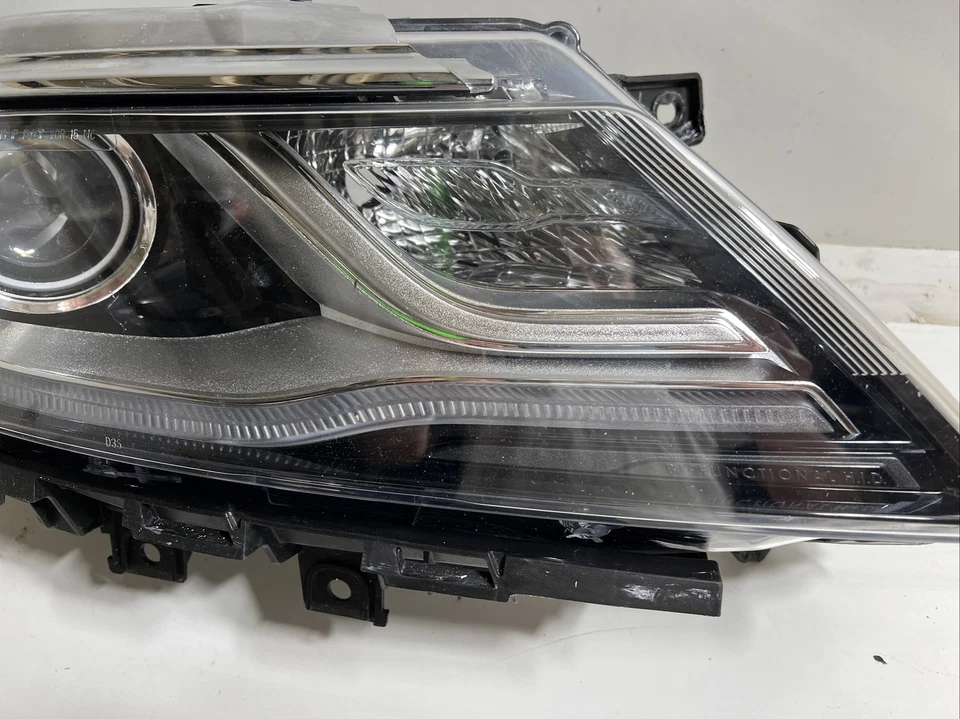 Оригинальная ксеноновая фара для правостороннего пассажира для Lincoln MKC 2015–2018 годов выпуска - Изображение 2 из 4