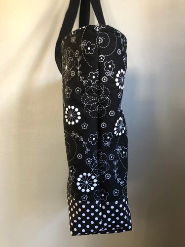 Flower Doodles and Dots Tote Bag - - 100% algodón - medidas 16" X 12" X 2.5" - Imagen 4 de 5