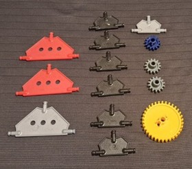 -CHOOSE PIECE- K'NEX (PICK YOUR PART) KNEX Connectors Rods Green Knex Container