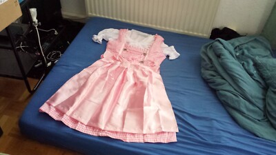Dirndl von Gaudi Trachten in [rosa / weiß] Größe 40 + Herzkette