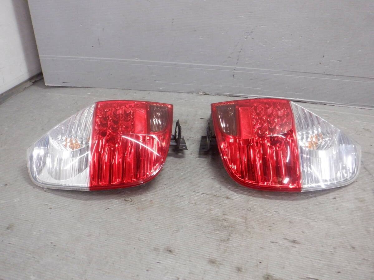 OEM LED Tail Lights L+R for Honda Fit GD1 2004-2006 Ichikoh 4995