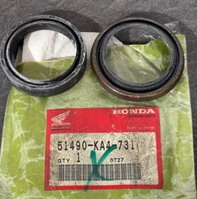 1984-1986 Honda CR125R CR250R CR500R Front Fork Seal Set Oil Seal Dust Seal