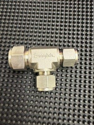 Swagelok SS-1210-3-8-8, 3/4'' X 1/2'' X 1/2'' Compression Union Reducing Tee, 316SS