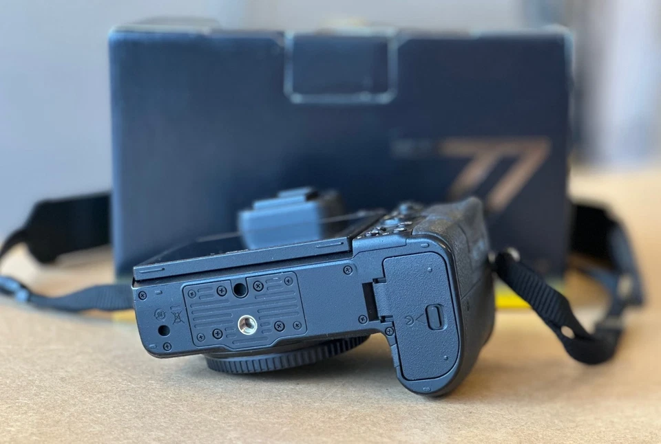 Nikon Z6 Gehäuse (25.582 Ausl.) Z6 vom händler Private-Fotografie.nl - Bild 4 von 4