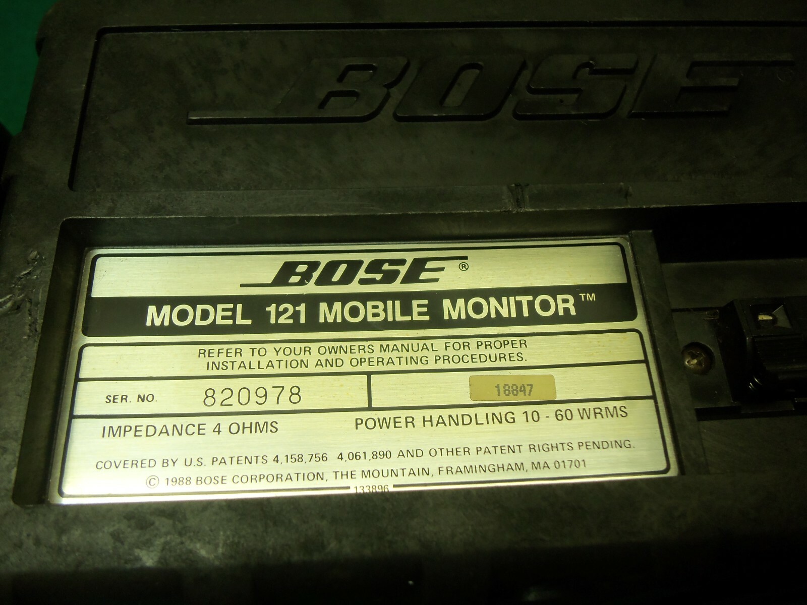bose model 121 mobile monitor speakers