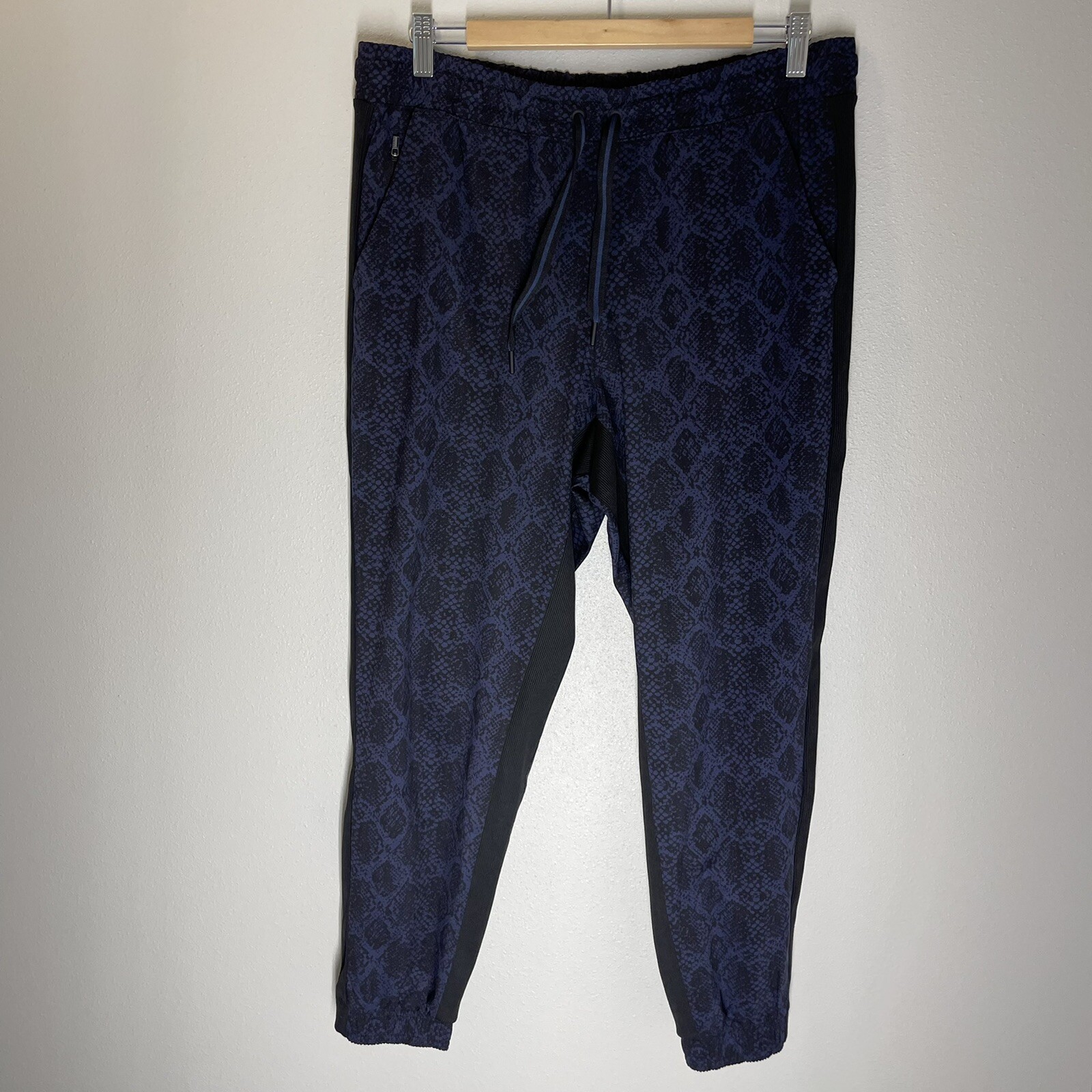 Athleta Women's Brooklyn Jogger Pants Python Prin… - image 2