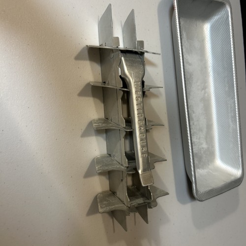 Vintage Westinghouse Metal Textured Ice Cube Tray Aluminum Lever Silver 18 Cube - Picture 3 of 7