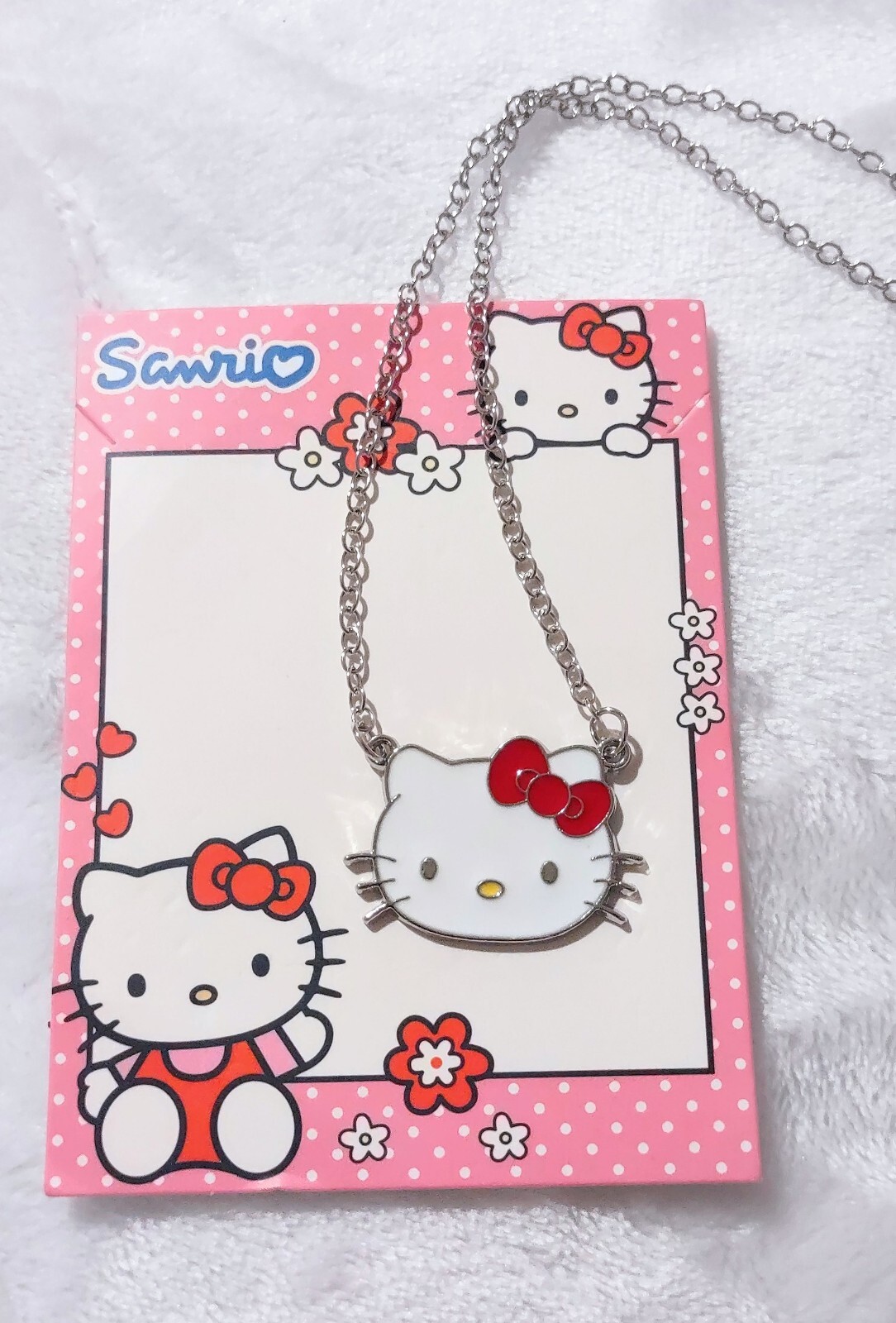 Hello Kitty  Pendant Necklace Chai ❤️New
