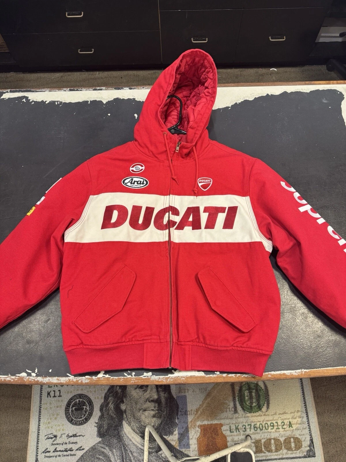Blouson bombardier rouge Supreme x Ducati taille M