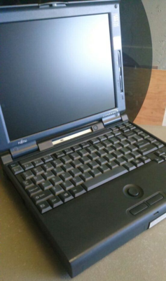 Fujitsu 166MHz MMX 32MB 1.6GB HDD USB CD Windows 95 98SE or 2000