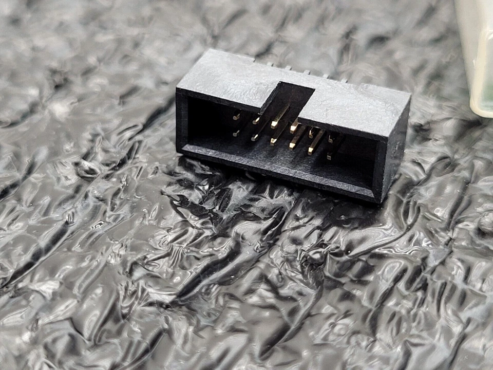 ~2k Amphenol 1P20021511-00012T1LF HD VT TH SHOULDED CONN HEADER SMD 12POS 1.27MM - Image 2 of 4