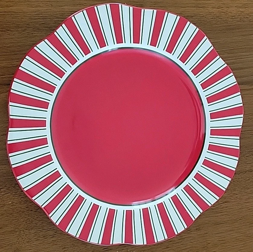 Pier 1 Candy Cane Plate Conjunto de 6 9" Borda Recortada, Vermelho e Branco, Natal - Imagem 4 de 4