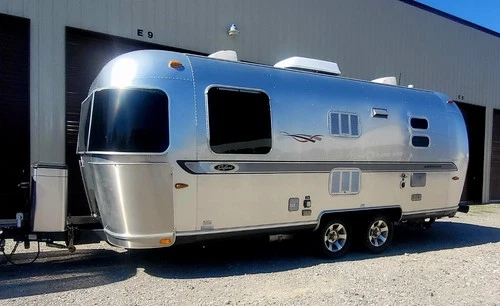 2008 Airstream Safari Special Edition Travel Trailer Camper 23'