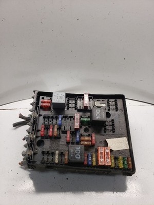 Fuse Box Engine Compartment Fits 2006-2007 VOLKSWAGEN PASSAT Tested OEM