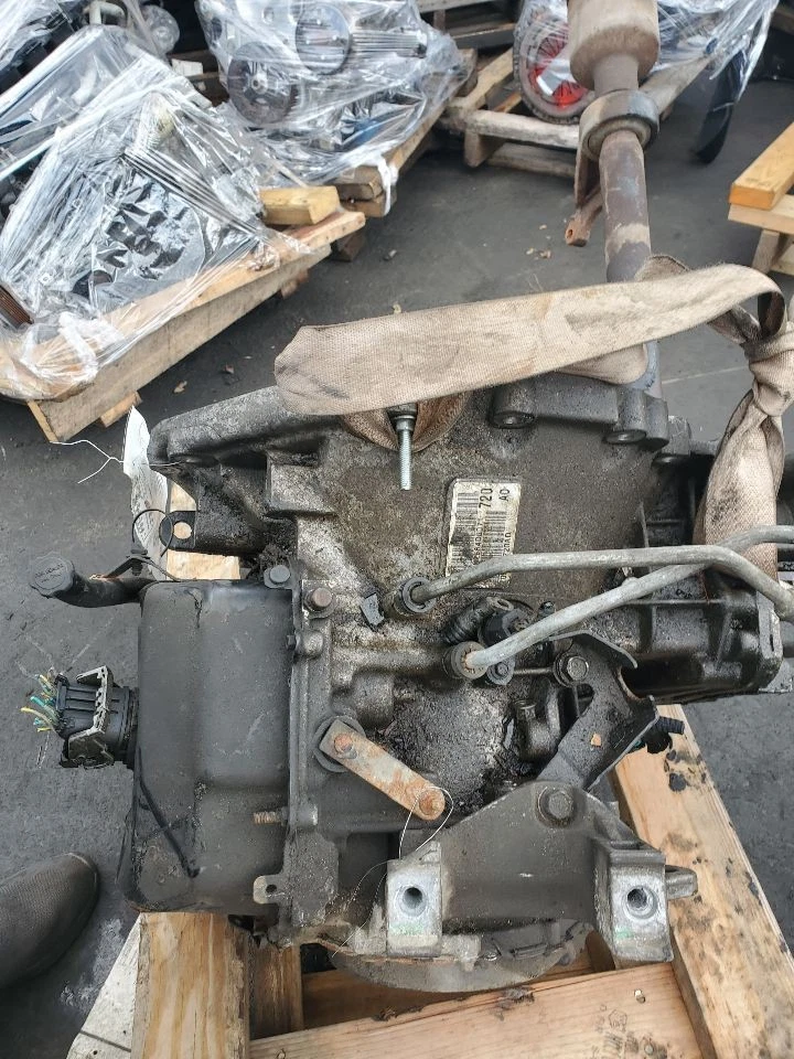 Used Automatic Transmission Assembly fits: 2015 Chrysler Town & country AT 3.6L Foto 4 de 4