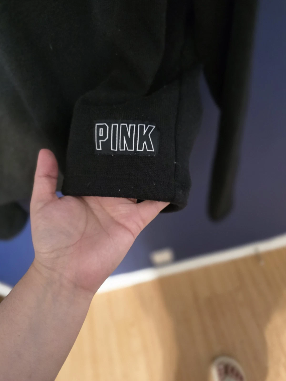 UNDERCOVER Felpa con cappuccio Victoria Secret ROSA felpa S donna ritagliata