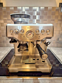 Sage Barista Express Espressomaschine in Edelstahl mit Zubehör SES875BSSEU1A