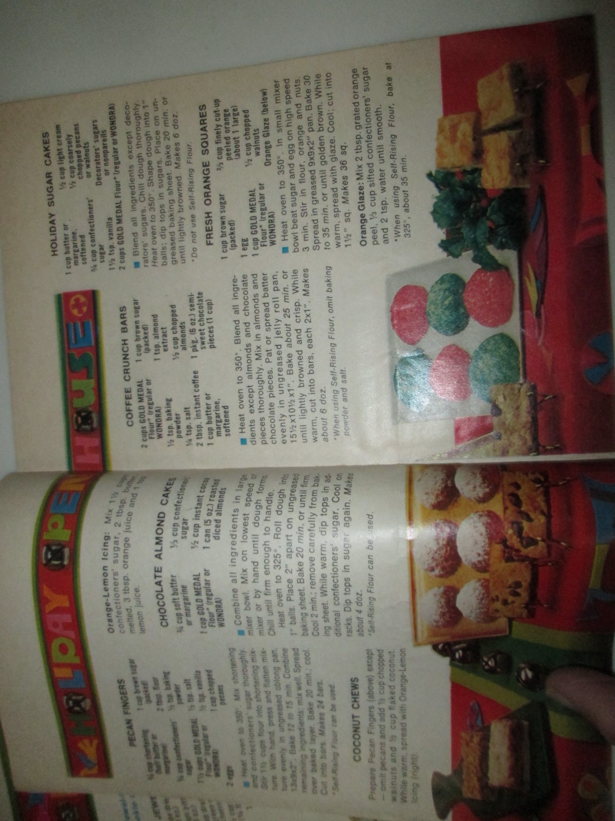 Vtg Betty Crocker's HOLIDAY HOSTESS Can Do Recipes Booklet