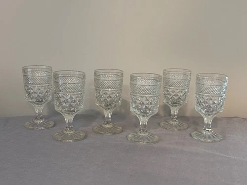 Vintage Anchor Hocking WEXFORD Glass Diamond Cut Design Stem Goblets. Set Of 6