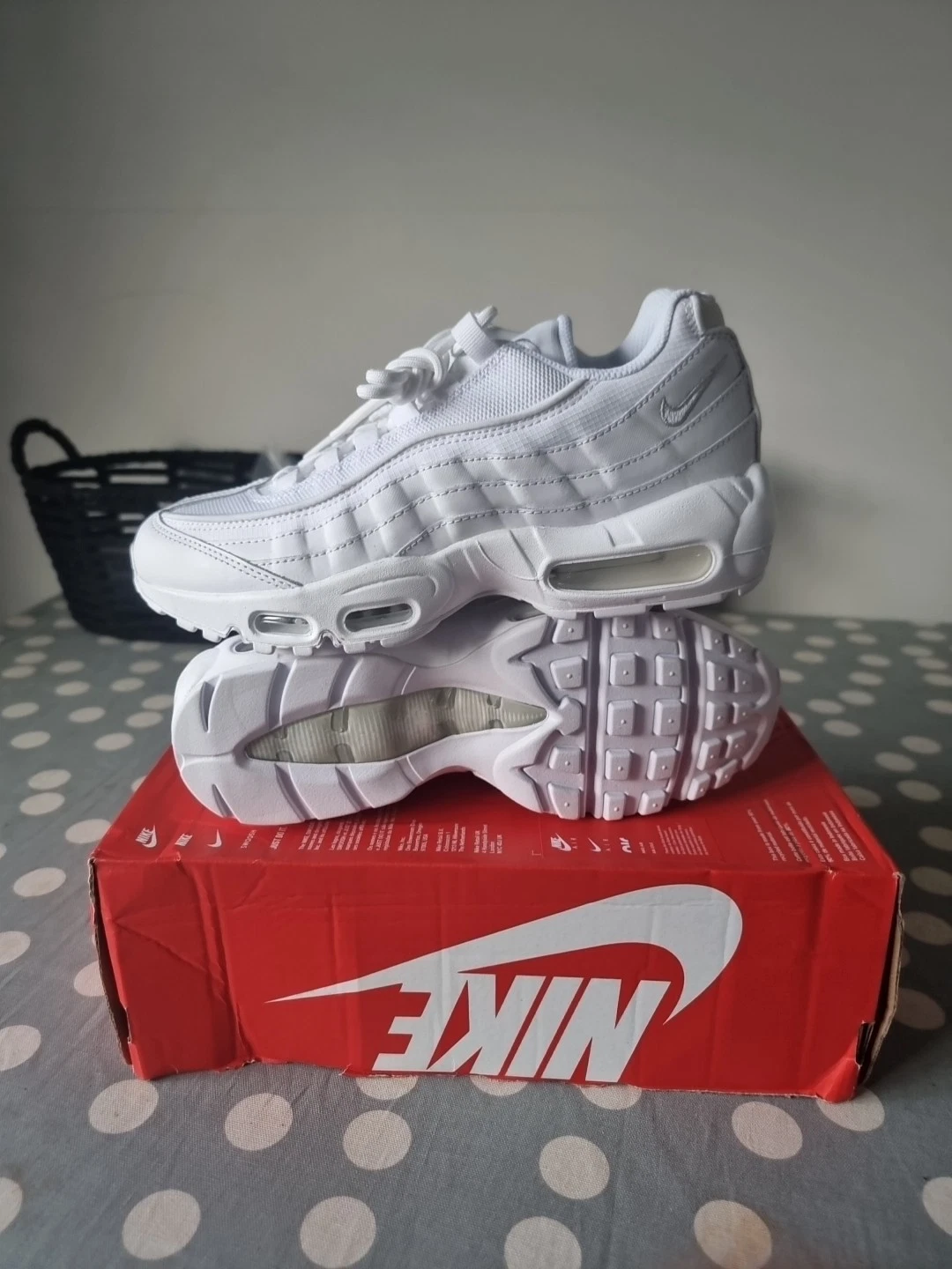 Nike Air Max 95 bianche. Nuovo con scatola senza coperchio scatola.