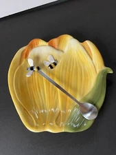 Harry & David 2007 busy bee spring Teaspoon plate set Honey spoon tea time set