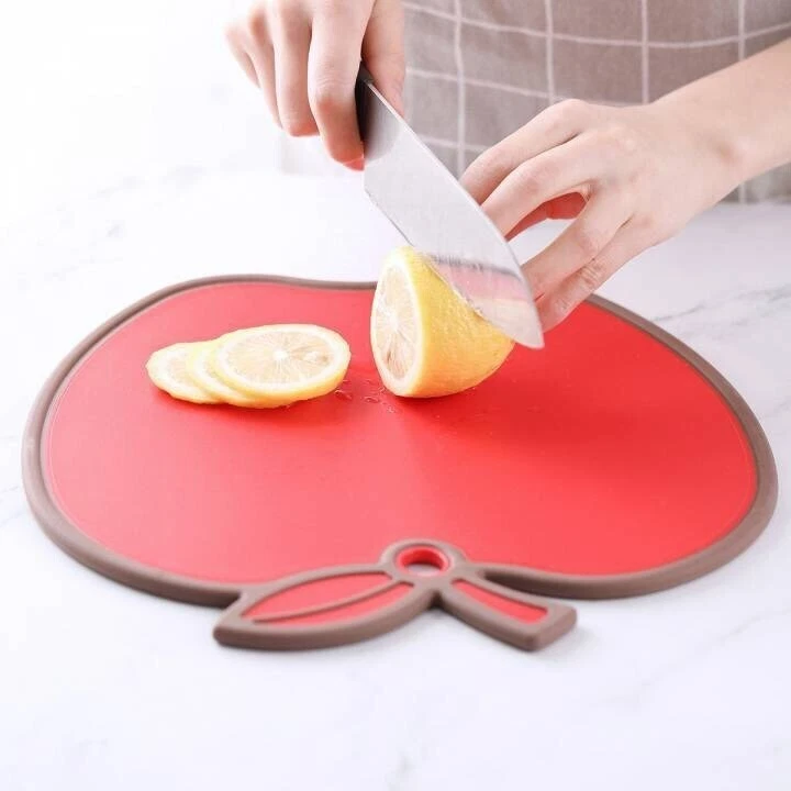 Tabla de cortar antibacterianas en forma de manzana LocknLock, modelo CSC551 Foto 2 de 4