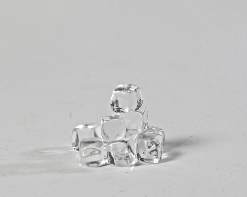 TRENGROVE ACRYLIC ICE CUBES - BRAND NEW, VARIOUS SIZES, 25 IN TOTAL - Photo 4/6