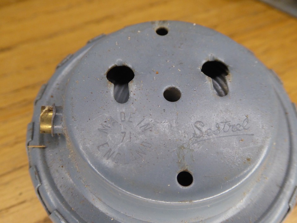 Vintage Sestrel Boat Compass . Small Sestrel Marine Compass on mount. 5