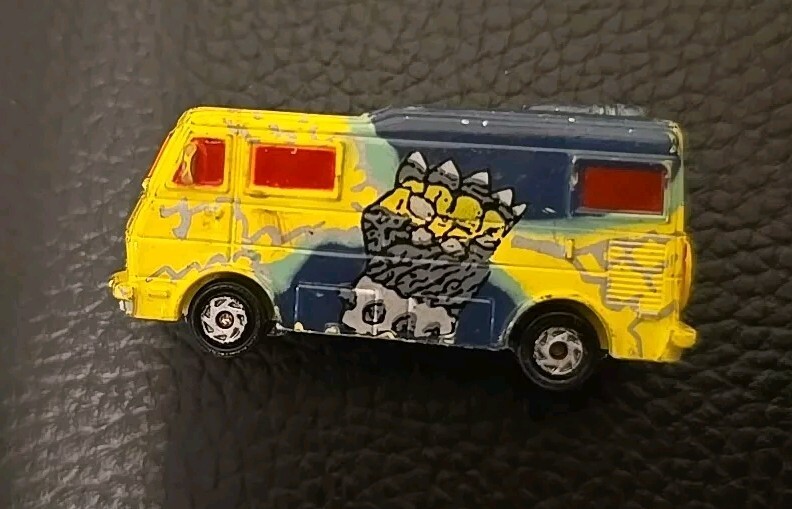 Picture 3 of 9
