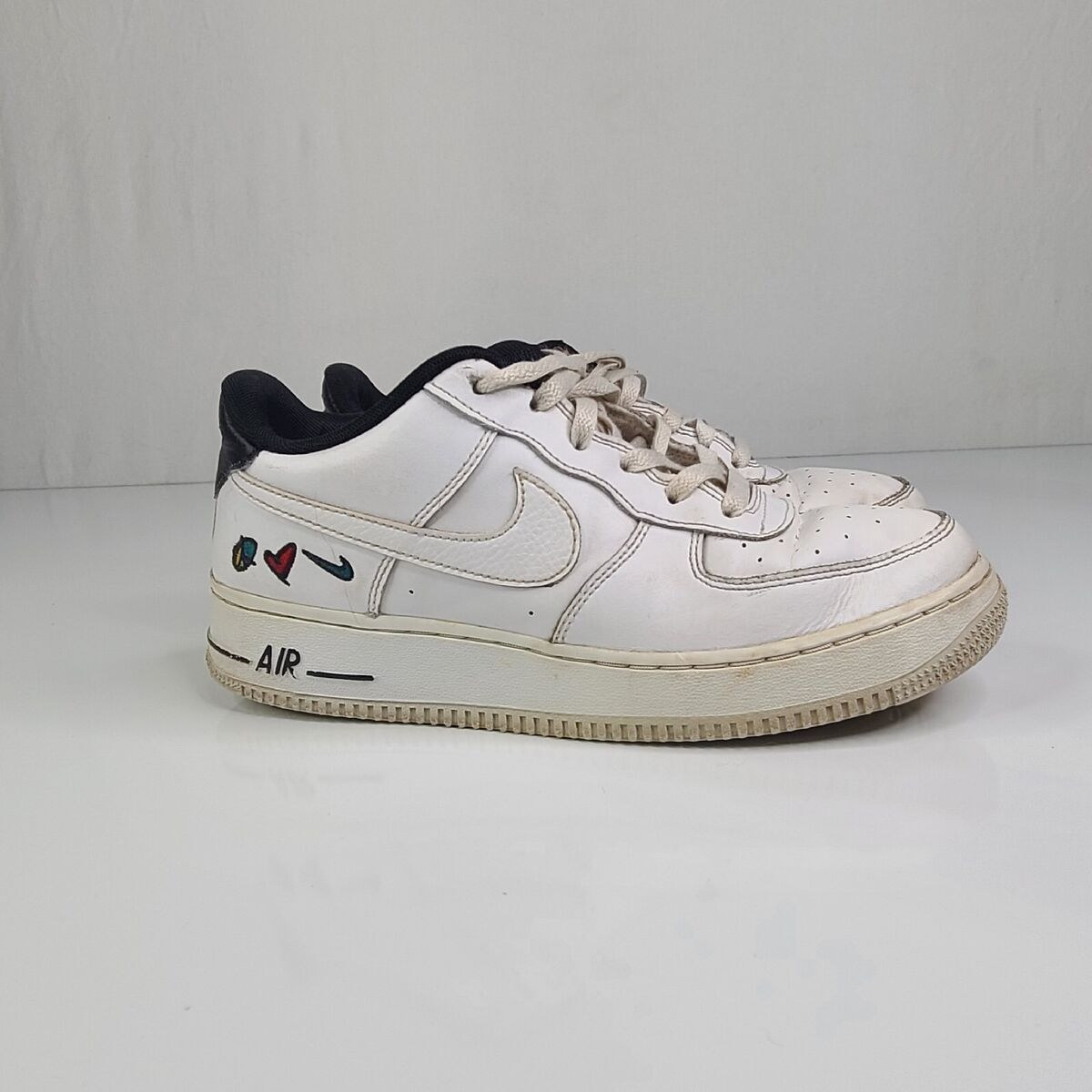 Nike Air Force 1 Low '07 LV8 3 Peace, Love, Swoosh