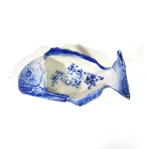 Asian Blue & White Fish Figural Brush Washer Ceramic 5" - Picture 2 of 6