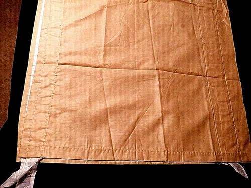 Nuevo brillo de seda beige de 43"" de ancho 25"" de alto - Imagen 9 de 9