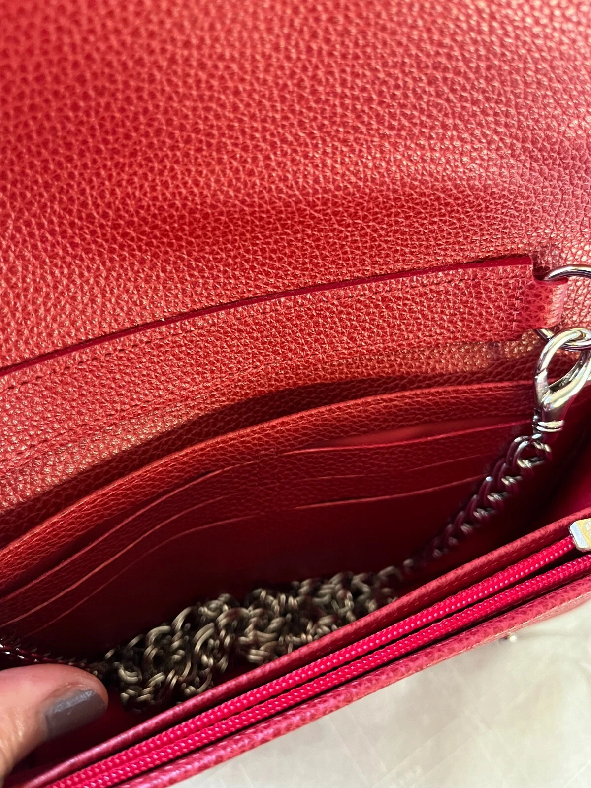 Portafoglio ROSSO Longchamp Le Foulonne su catena tracolla in pelle ~nuovo con etichette e confezione regalo