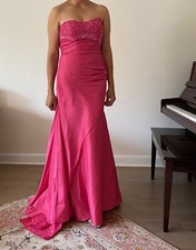 JOVANI FORMAL/WEDDING DRESS/GOWN 81120 SIZE 4 With Scarf