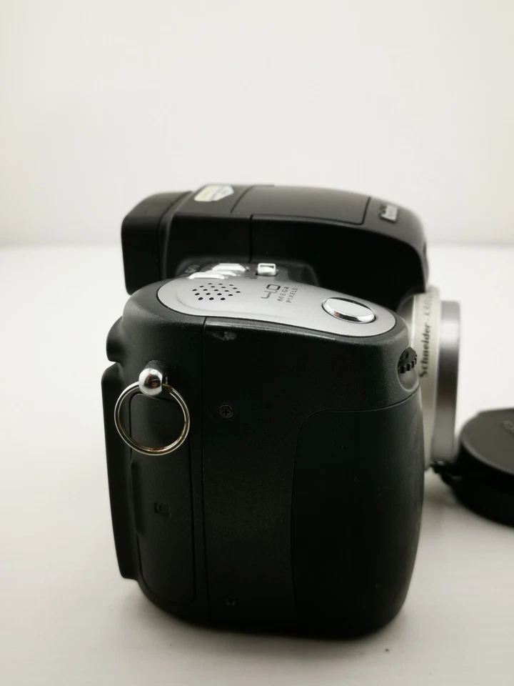 Black Kodak EasyShare DX6490 4.0MP 10x Zoom LCD Digital Camera Tested - Image 3 of 4