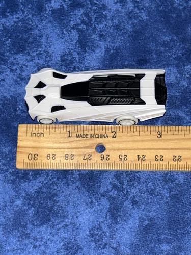 Hot Wheels 2016 Marvel Comics Limited Edition Spider Man Web Car - White - Picture 7 of 7