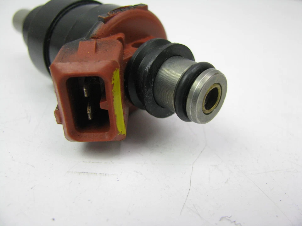 Inyector de combustible REMAN - FUERA DE CAJA 195500-1900 1988-1989 MAZDA 929 3,0 L-V6 Foto 2 de 3